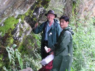 Collecting bryophytes in Gaoligong Shan